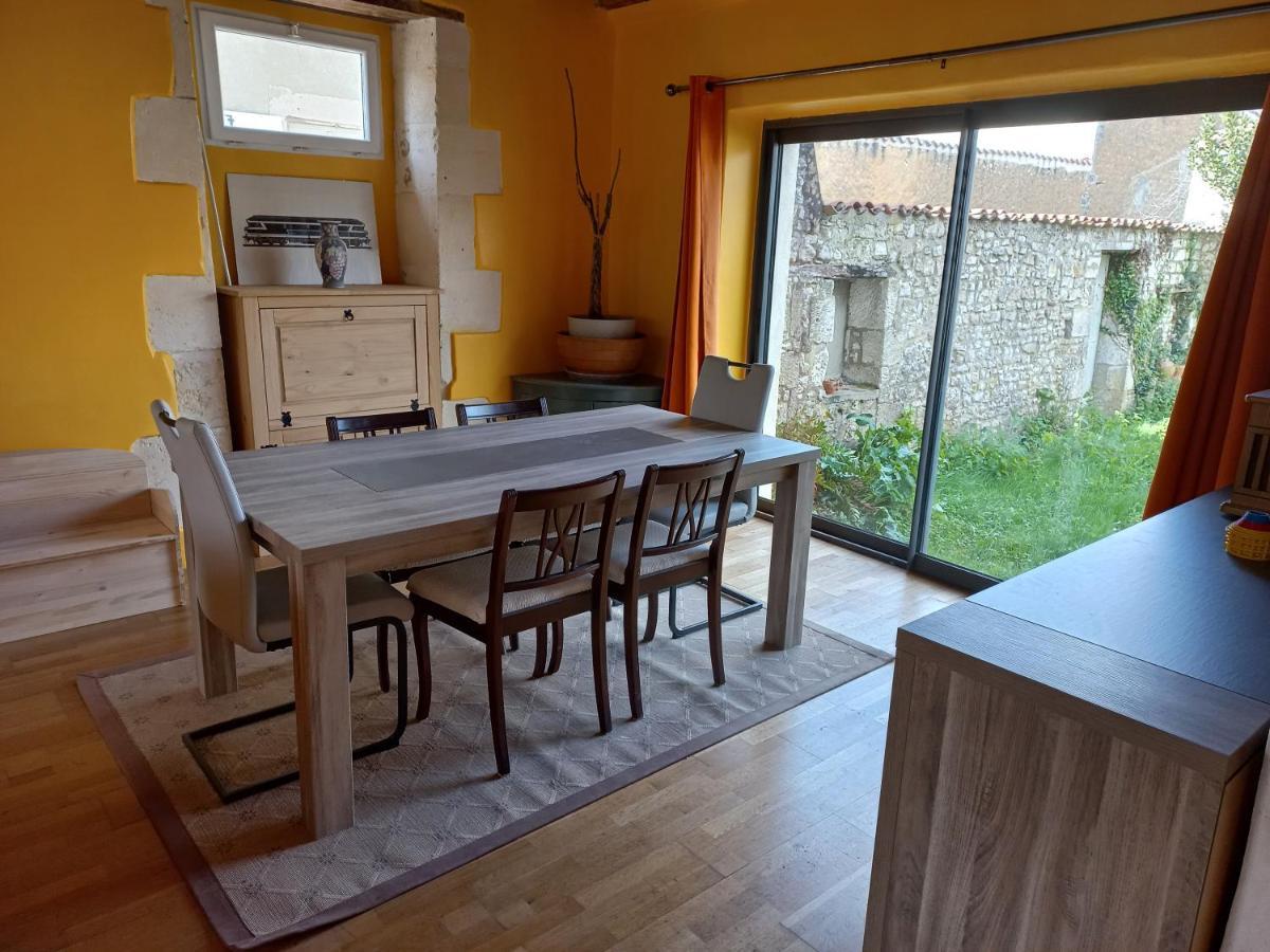 Le Moulin D'Errol Villa Saint-Jean-dʼAngély Kültér fotó